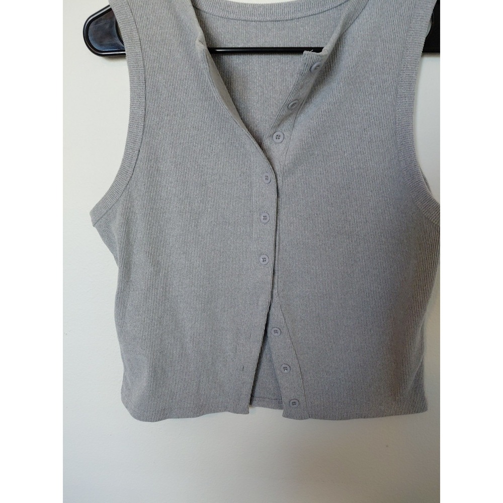 Knit Button Top Size XL.  No Brand Found. Soft‎ Knit